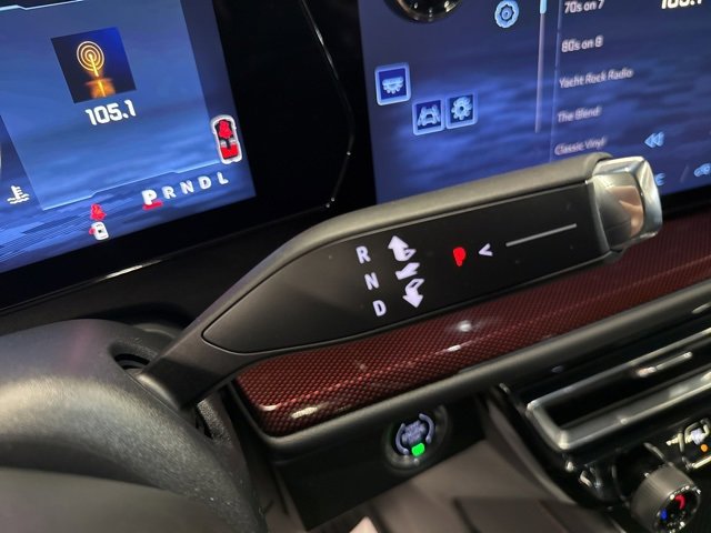 Used 2025 Chevrolet Traverse Z71 w/ Driver Confidence Package image 14