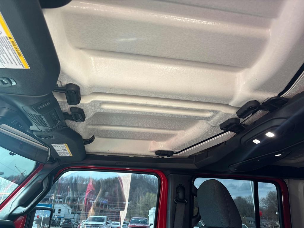 Used 2024 Jeep Wrangler Unlimited Rubicon image 57