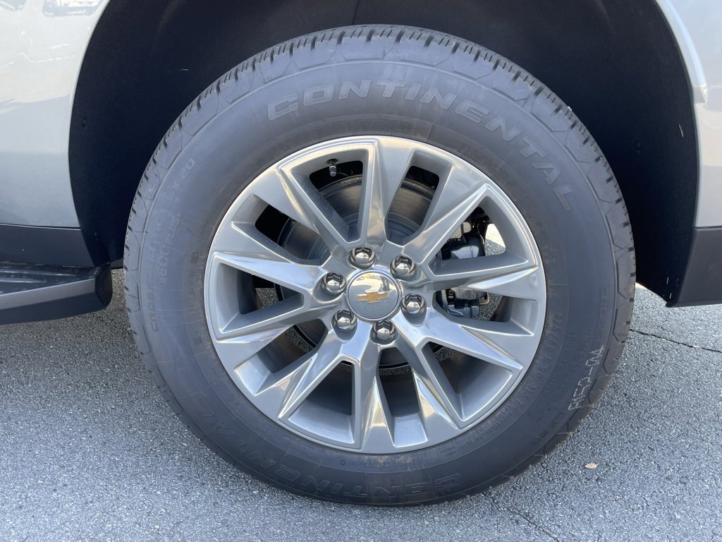 New 2026 Chevrolet Suburban Premier w/ Sun And Tow Package image 31