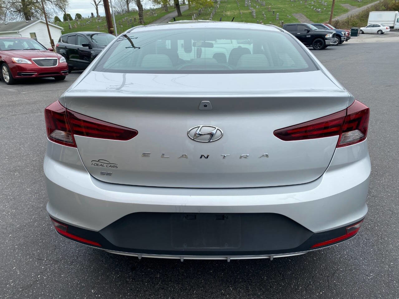 Used 2019 Hyundai Elantra SE image 4