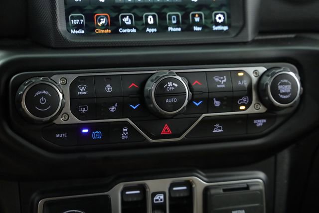 Used 2022 Jeep Wrangler Unlimited Sahara w/ Cold Weather Group image 20