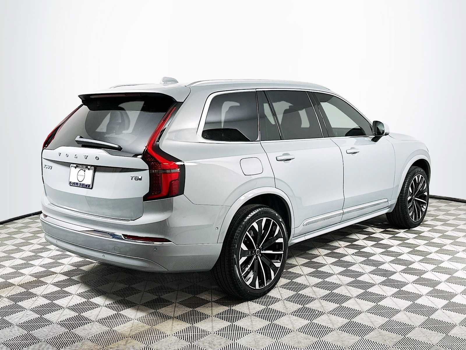 New 2026 Volvo XC90 T8 Plus w/ Protection Package AWD/4WD image 7