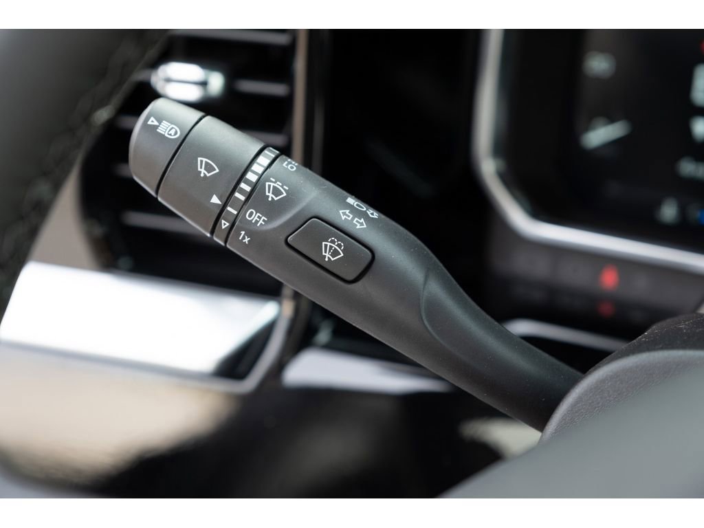 New 2026 GMC Sierra 1500 SLT w/ SLT Premium Plus Package image 21