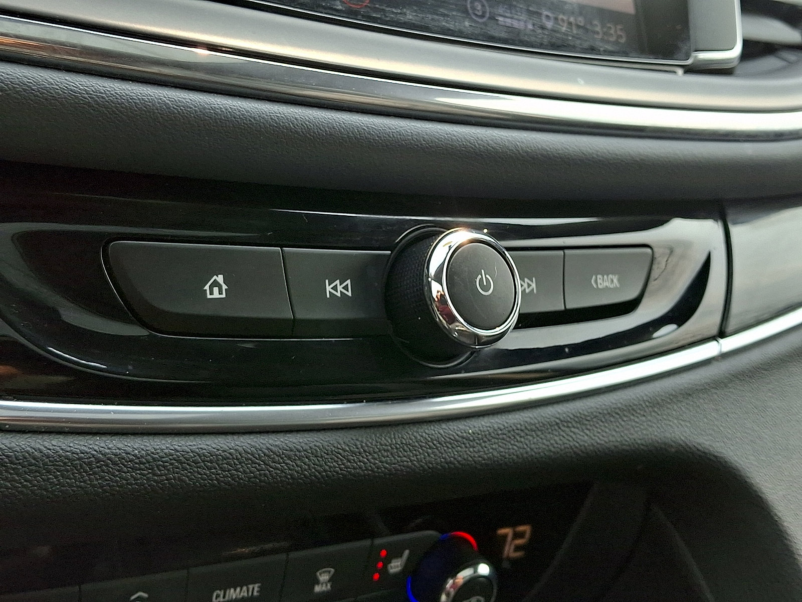 Used 2020 Buick Enclave Essence w/ Sound and Sites Package FWD image 20