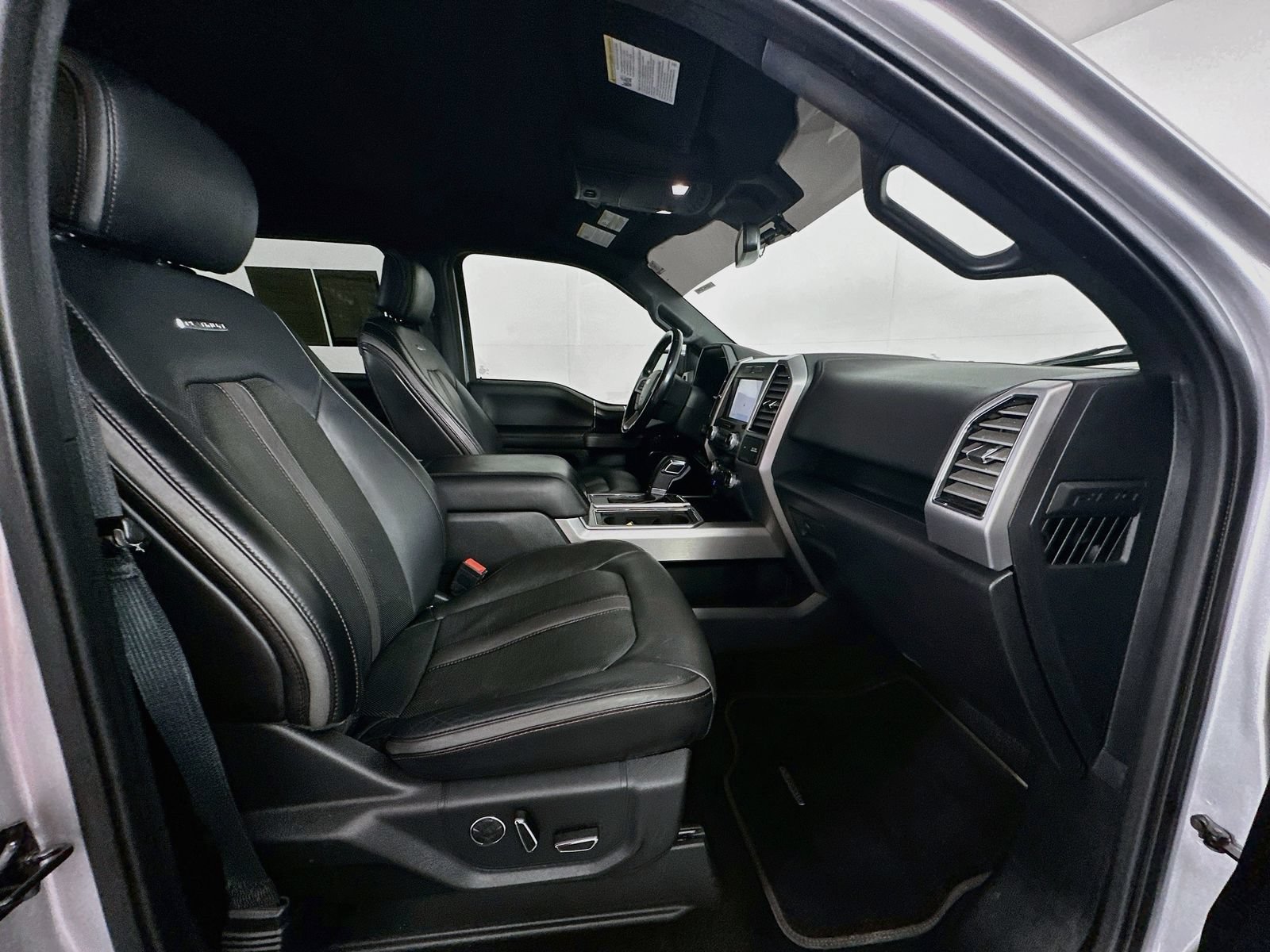 Used 2019 Ford F150 Platinum AWD/4WD image 25