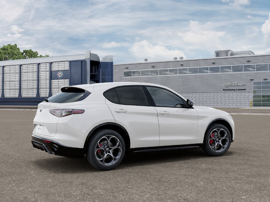 New 2026 Alfa Romeo Stelvio Sprint AWD/4WD image 4