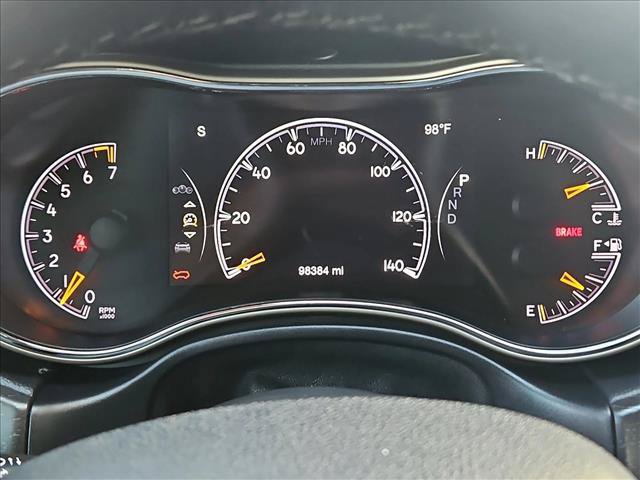 Used 2016 Jeep Grand Cherokee Laredo w/ Quick Order Package 23E AWD/4WD image 11