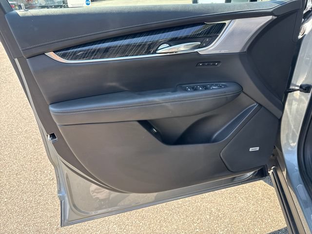 Used 2023 Cadillac XT6 Premium Luxury AWD/4WD image 16