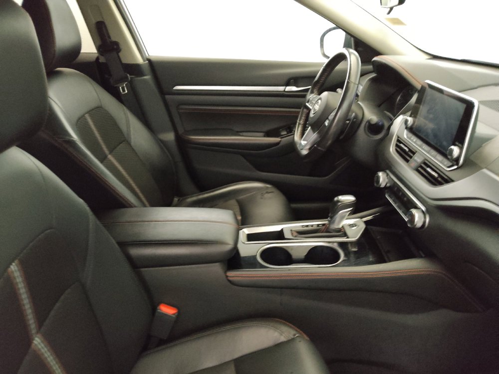 Used 2023 Nissan Altima 2.5 SR FWD image 21