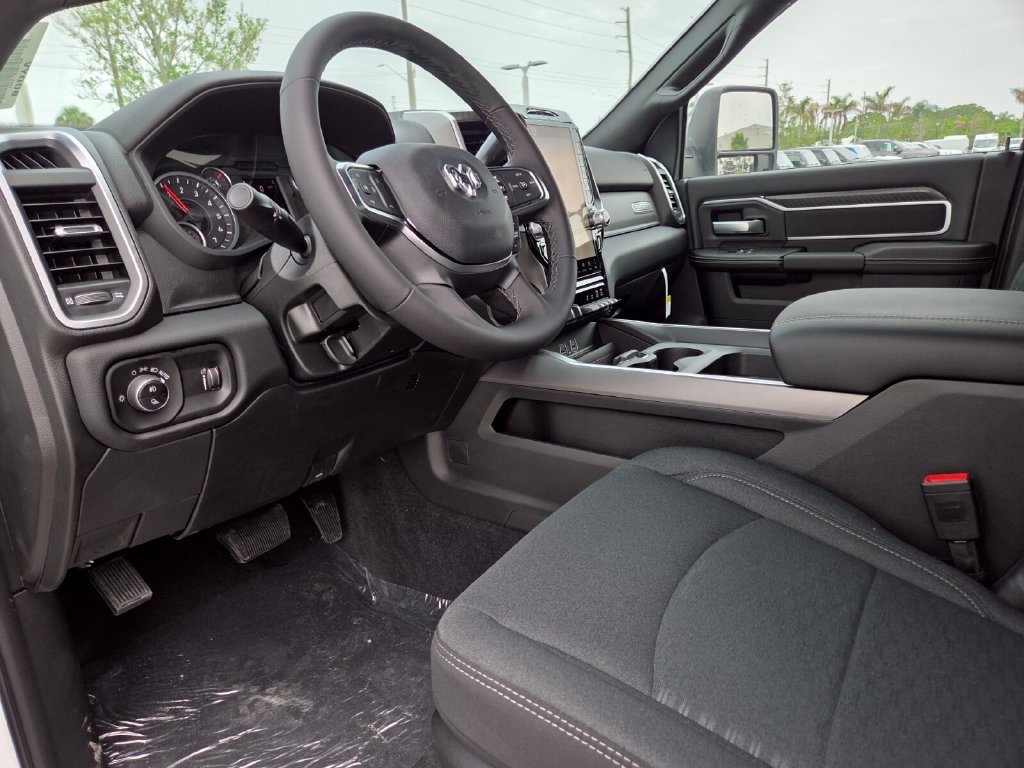 New 2026 RAM 2500 Big Horn AWD/4WD image 28