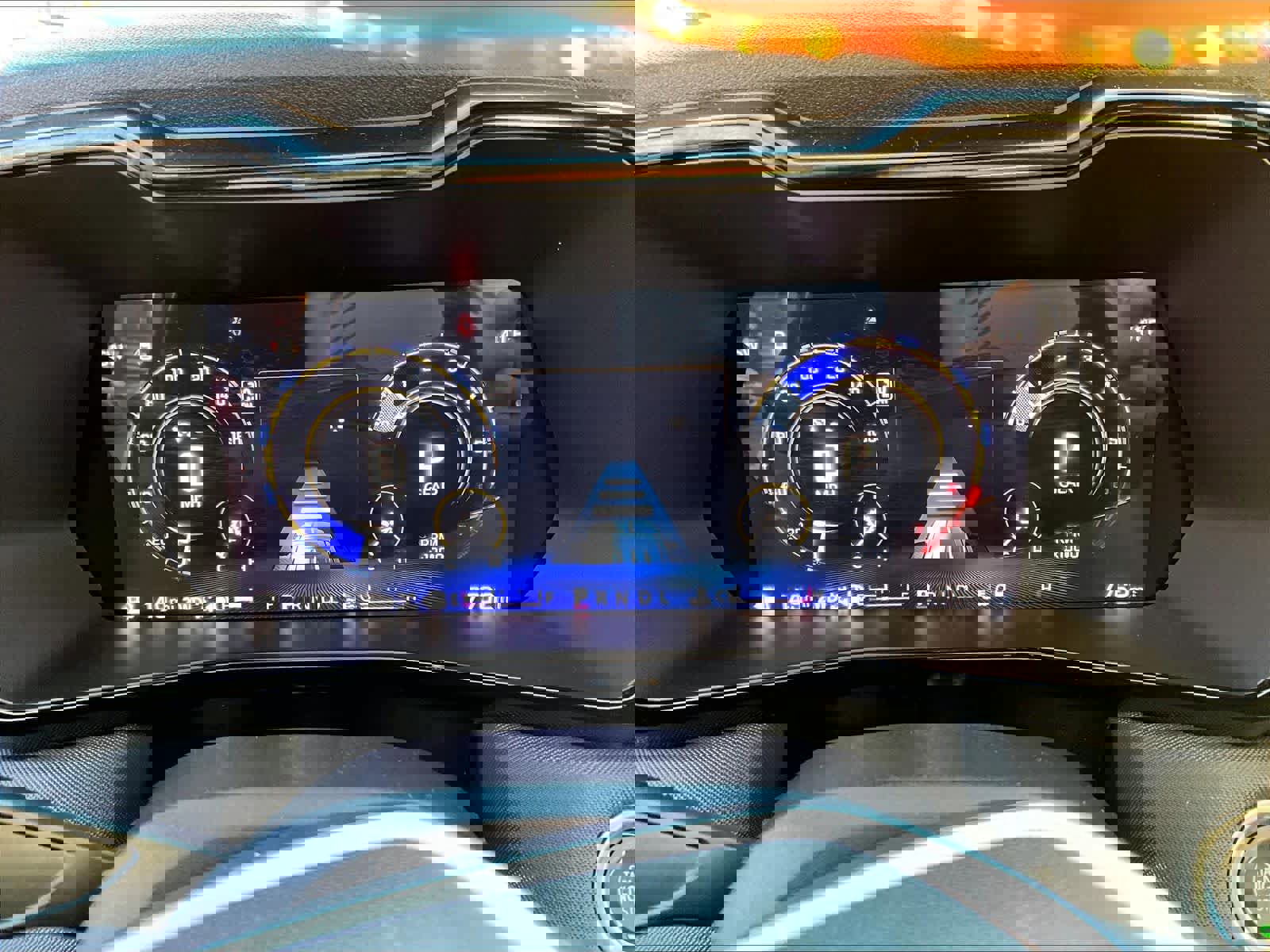 Used 2024 Chevrolet Colorado Z71 w/ Z71 Convenience Package 2 image 24