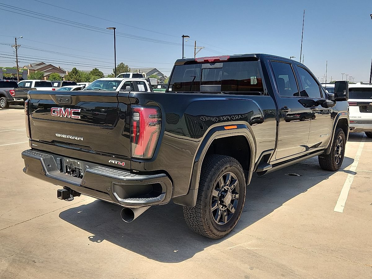 Used 2024 GMC Sierra 2500 AT4 w/ AT4 Premium Plus Package AWD/4WD image 3