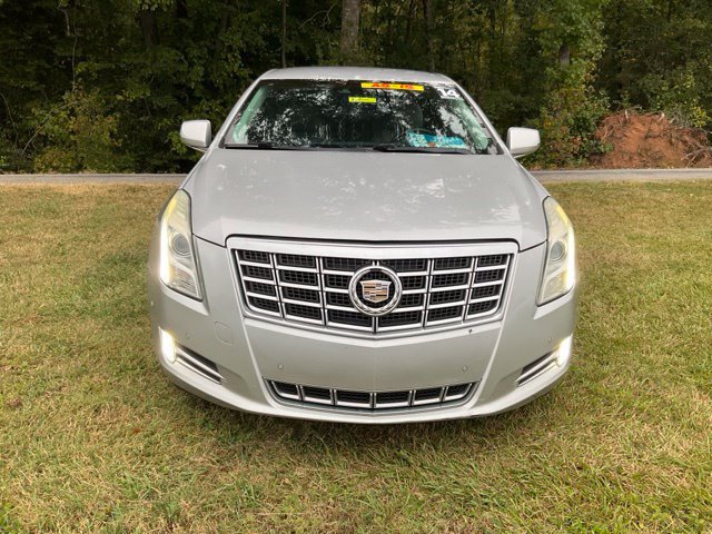 Used 2014 Cadillac XTS Luxury w/ Driver Awareness Package FWD image 2
