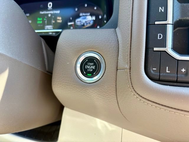 Used 2023 GMC Yukon XL Denali AWD/4WD image 23