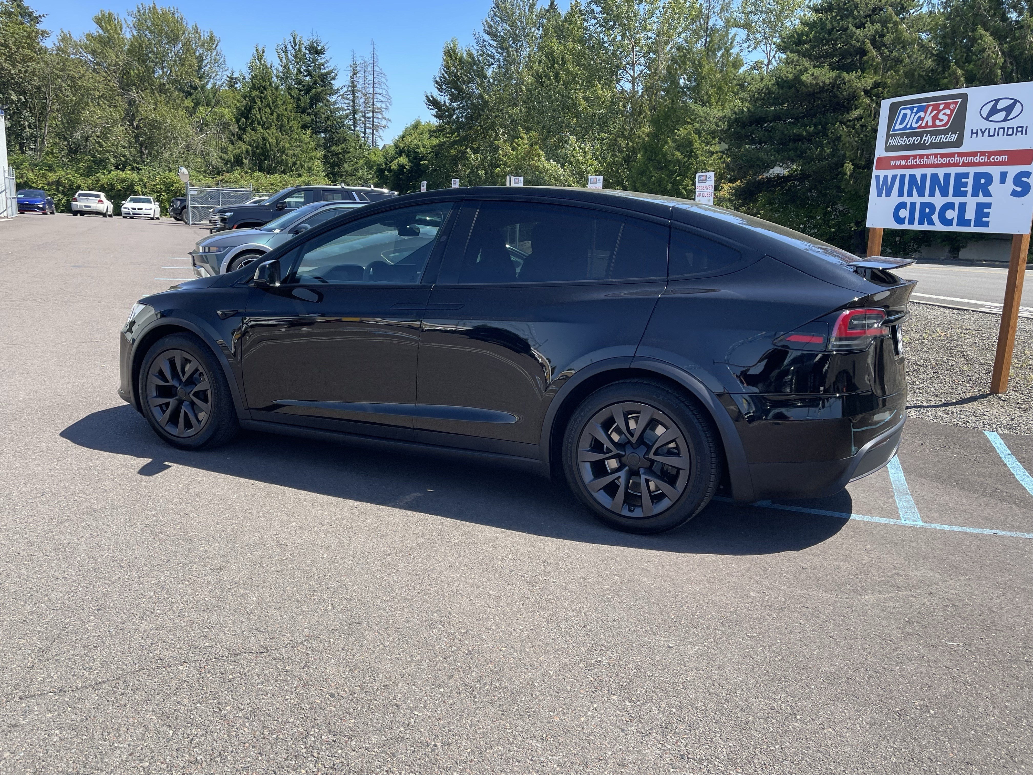 Used 2023 Tesla Model X AWD/4WD image 3
