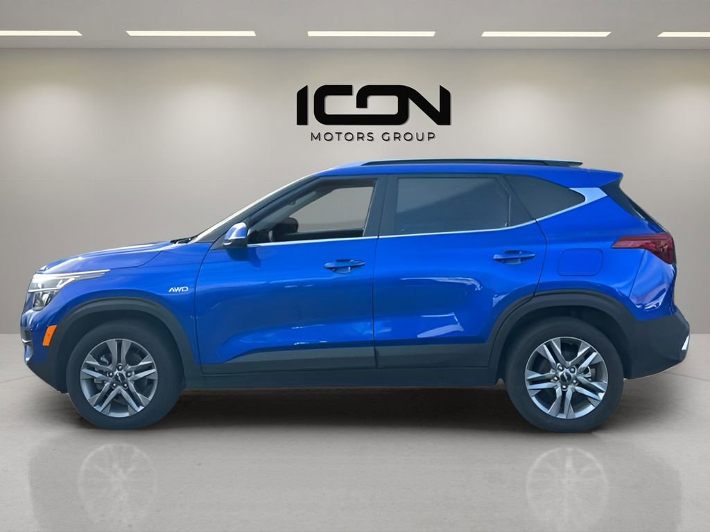 Used 2023 Kia Seltos S AWD/4WD image 2
