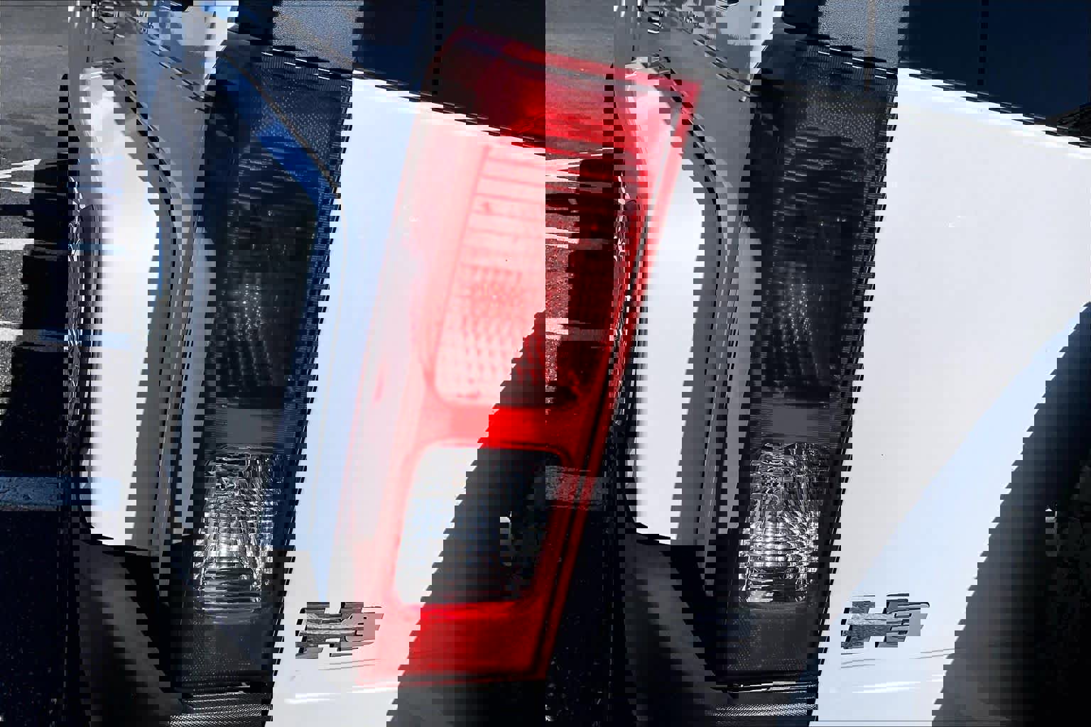 Used 2008 HUMMER H3 Luxury image 25