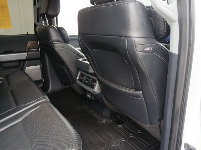 Used 2024 Ford F250 Lariat w/ Lariat Ultimate Package AWD/4WD image 32