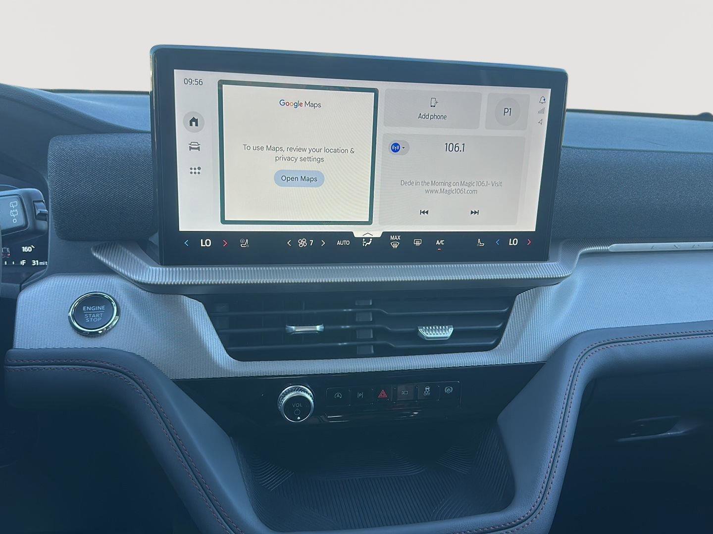 New 2026 Ford Explorer Active w/ Active Comfort Package image 18