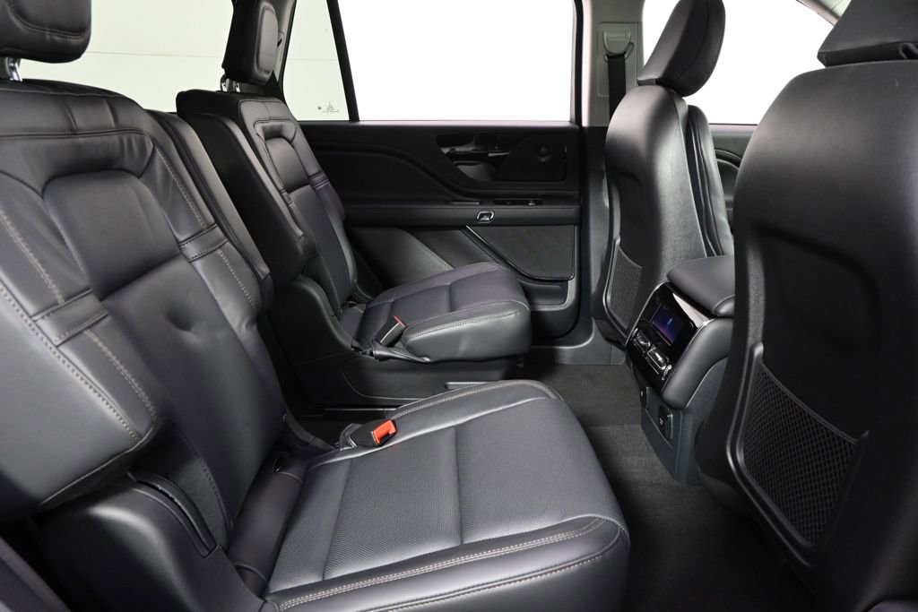 New 2026 Lincoln Aviator Reserve image 18