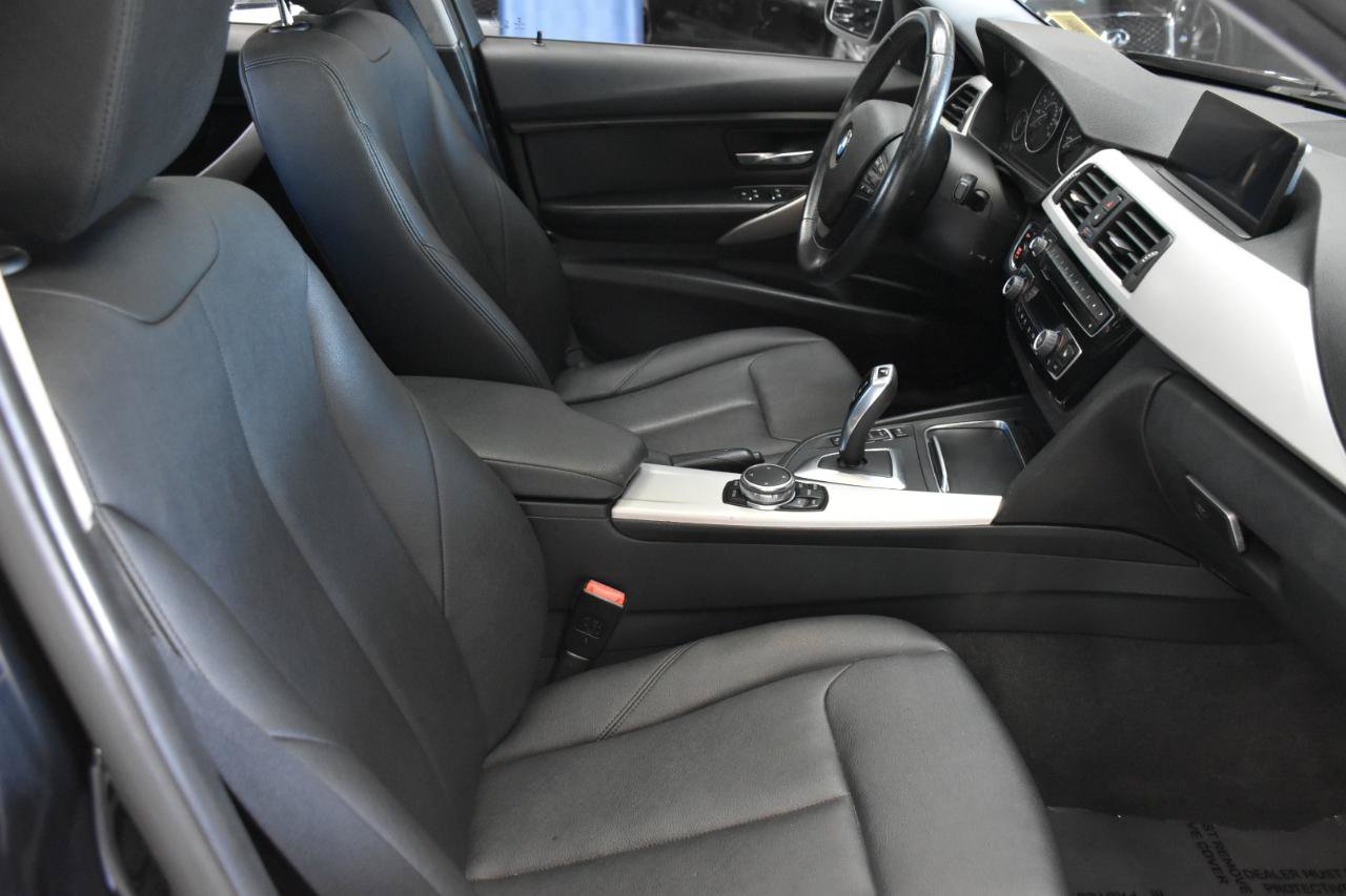 Used 2016 BMW 320i xDrive Sedan AWD/4WD image 15