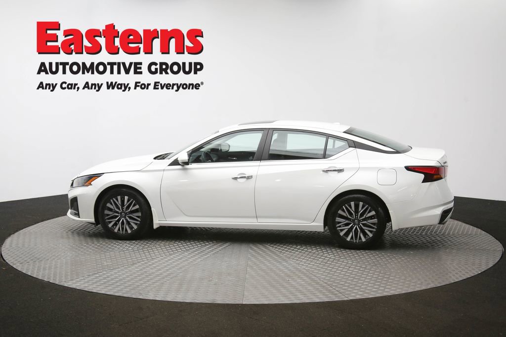Used 2024 Nissan Altima 2.5 SV w/ SV Premium Package image 61