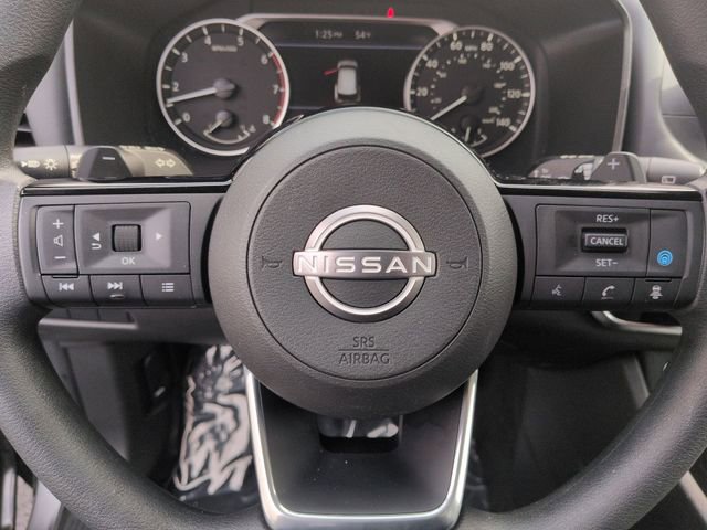 Used 2023 Nissan Rogue SV image 11