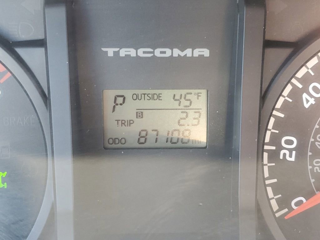 Used 2017 Toyota Tacoma SR w/ Tow Package image 16