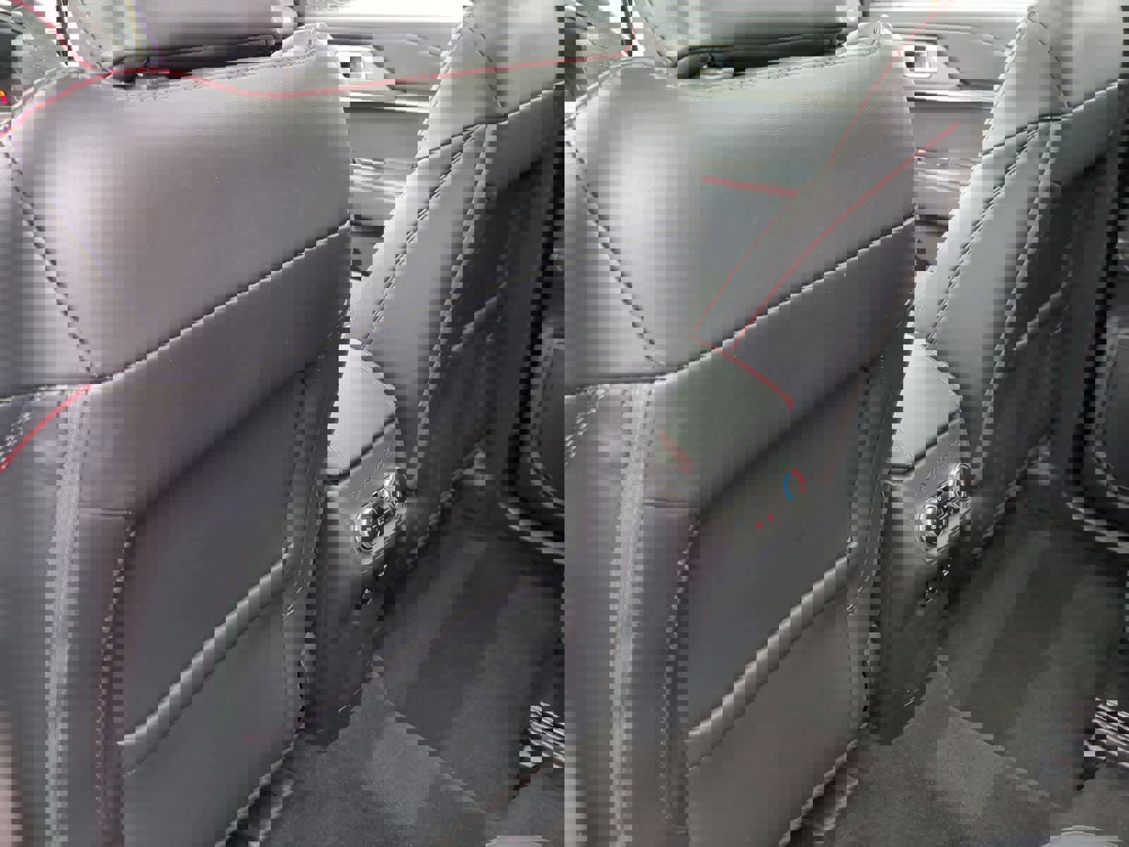 Certified 2025 Ford Explorer ST-Line w/ Premium Package image 18