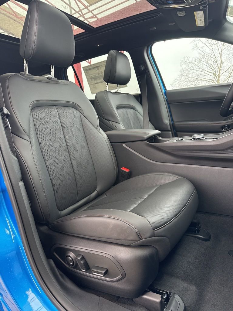 New 2026 Jeep Cherokee Overland w/ Advanced Pro Tech Group image 37