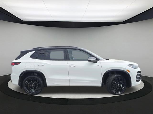 New 2026 Volkswagen Tiguan SE R-Line AWD/4WD image 8