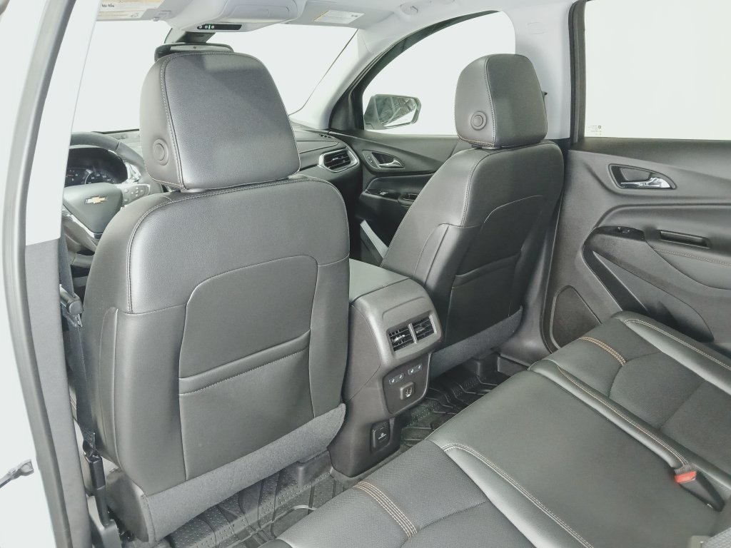 Used 2024 Chevrolet Equinox Premier AWD/4WD image 15