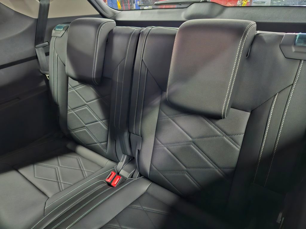 New 2026 Volkswagen Atlas SE image 13