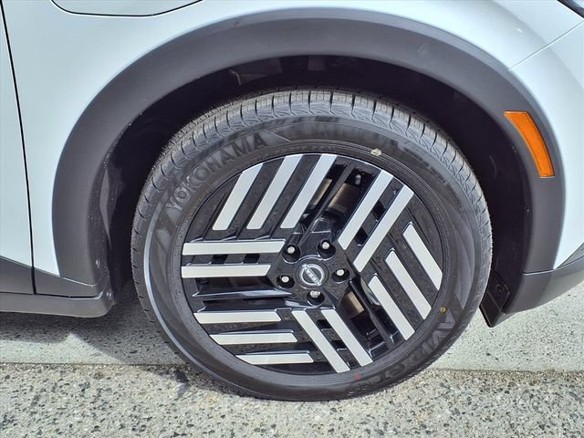 New 2026 Nissan Leaf SV+ w/ Floor Mat Package (SV+) FWD image 5