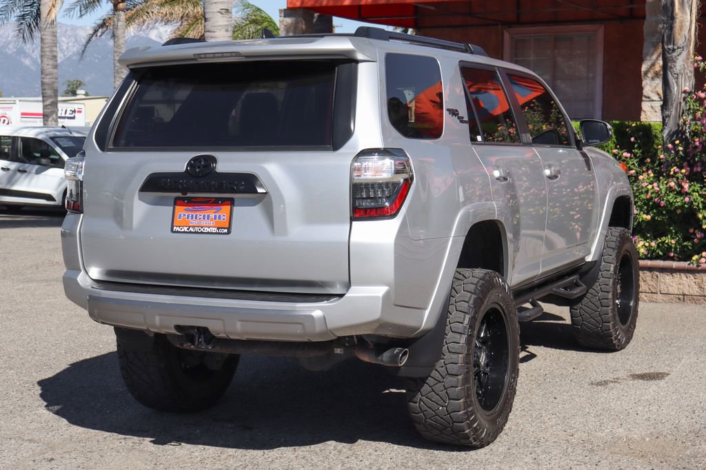 Used 2022 Toyota 4Runner TRD Off-Road Premium w/ Moonroof Package AWD/4WD image 8