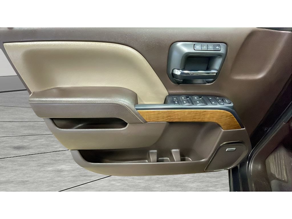 Used 2015 Chevrolet Silverado 1500 LTZ AWD/4WD image 10