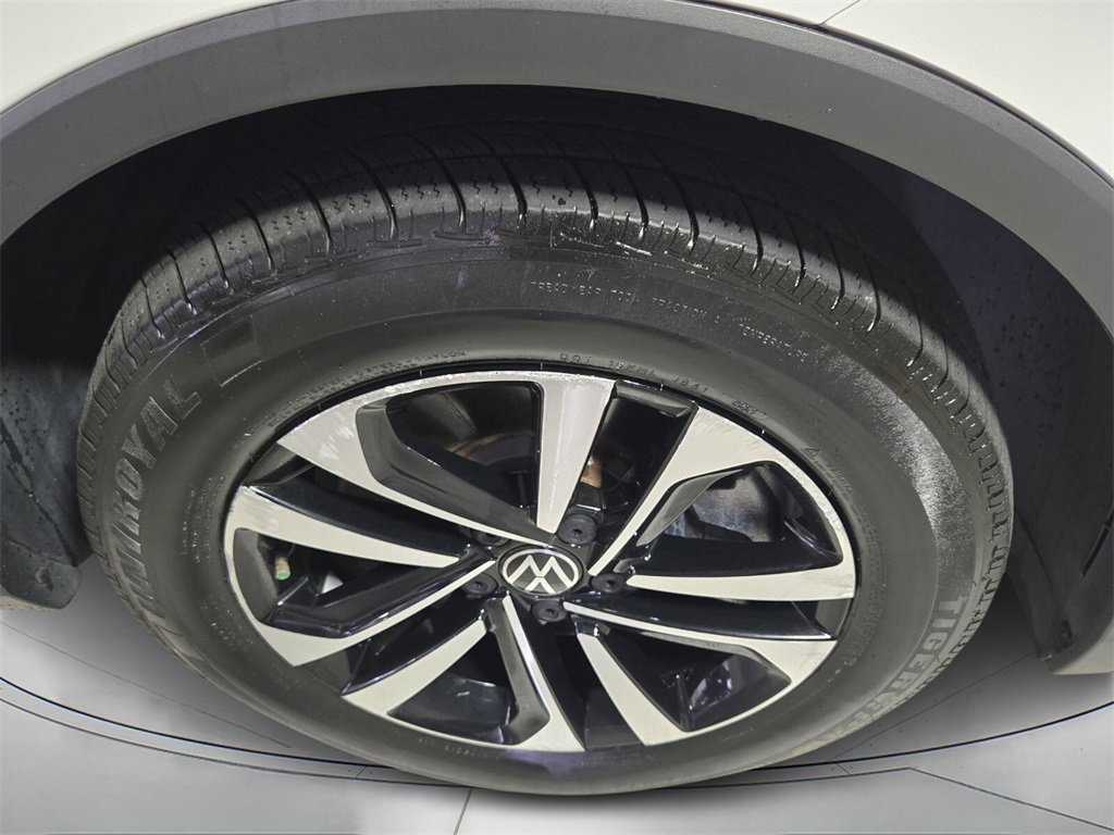 Certified 2023 Volkswagen Tiguan S image 8
