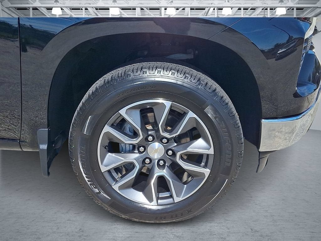 Certified 2023 Chevrolet Silverado 1500 LT AWD/4WD image 10