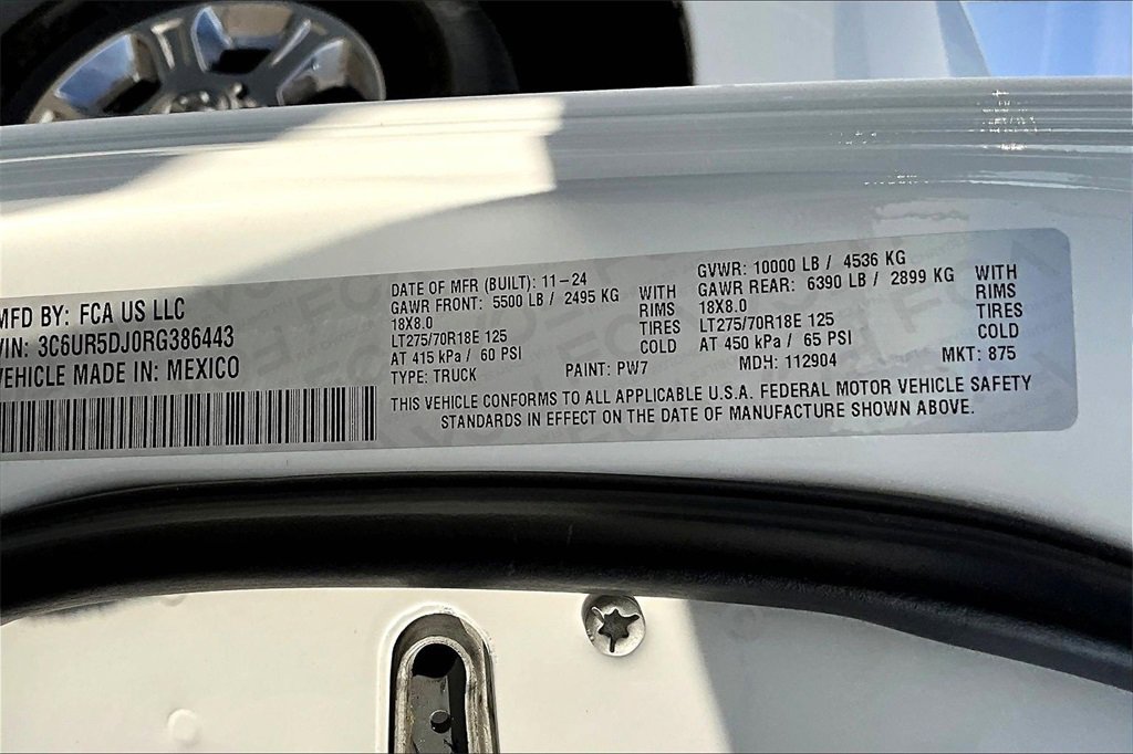 Used 2024 RAM 2500 Big Horn w/ Safety Group image 36