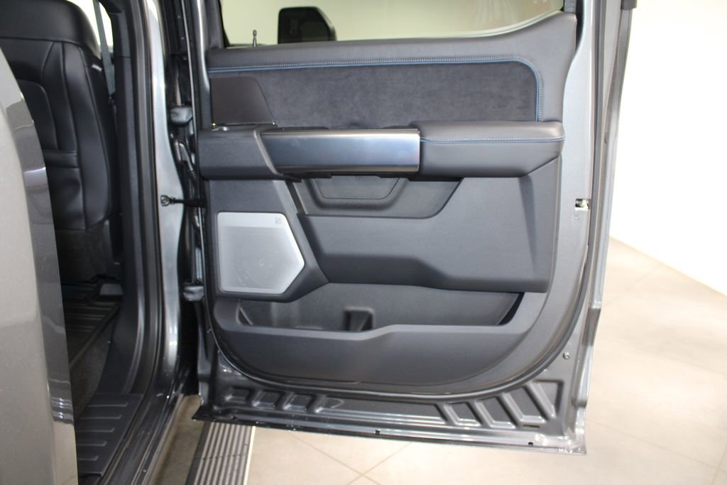 New 2026 Ford F250 Platinum image 36