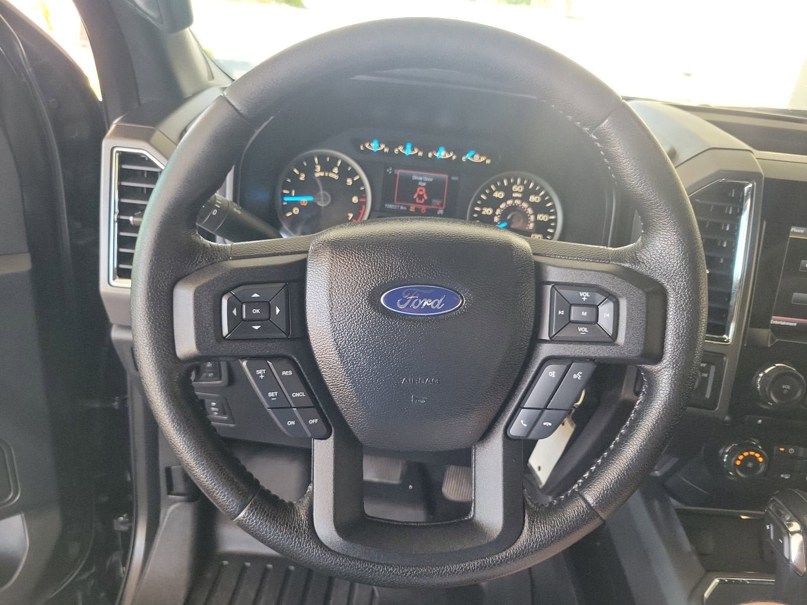 Used 2015 Ford F150 XLT w/ Equipment Group 301A Mid RWD image 19