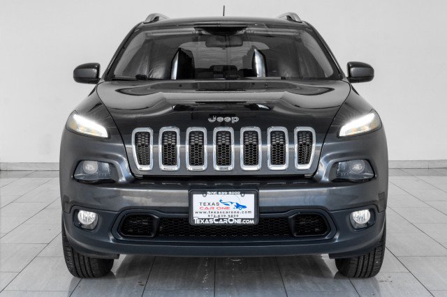 Used 2016 Jeep Cherokee Latitude AWD/4WD image 3