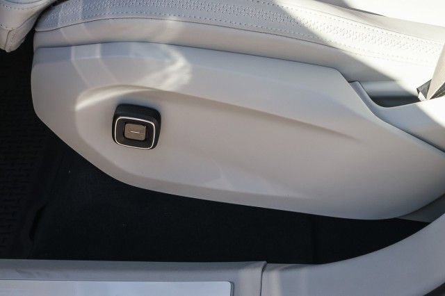 New 2025 Volvo EX90 Ultra image 20