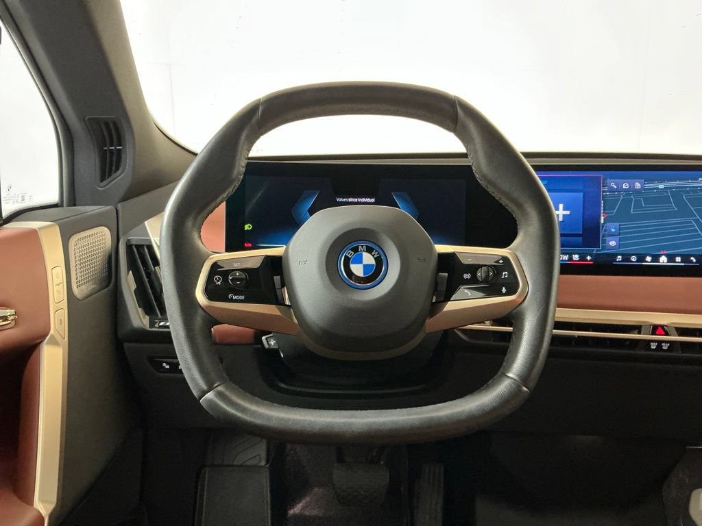 Used 2024 BMW iX M60 AWD/4WD image 16