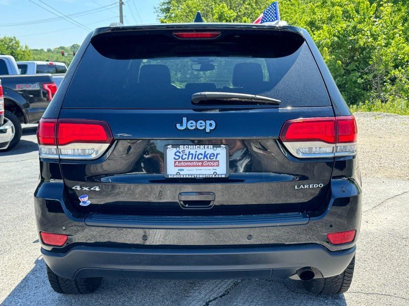 Used 2020 Jeep Grand Cherokee Laredo w/ Laredo X Package AWD/4WD image 4