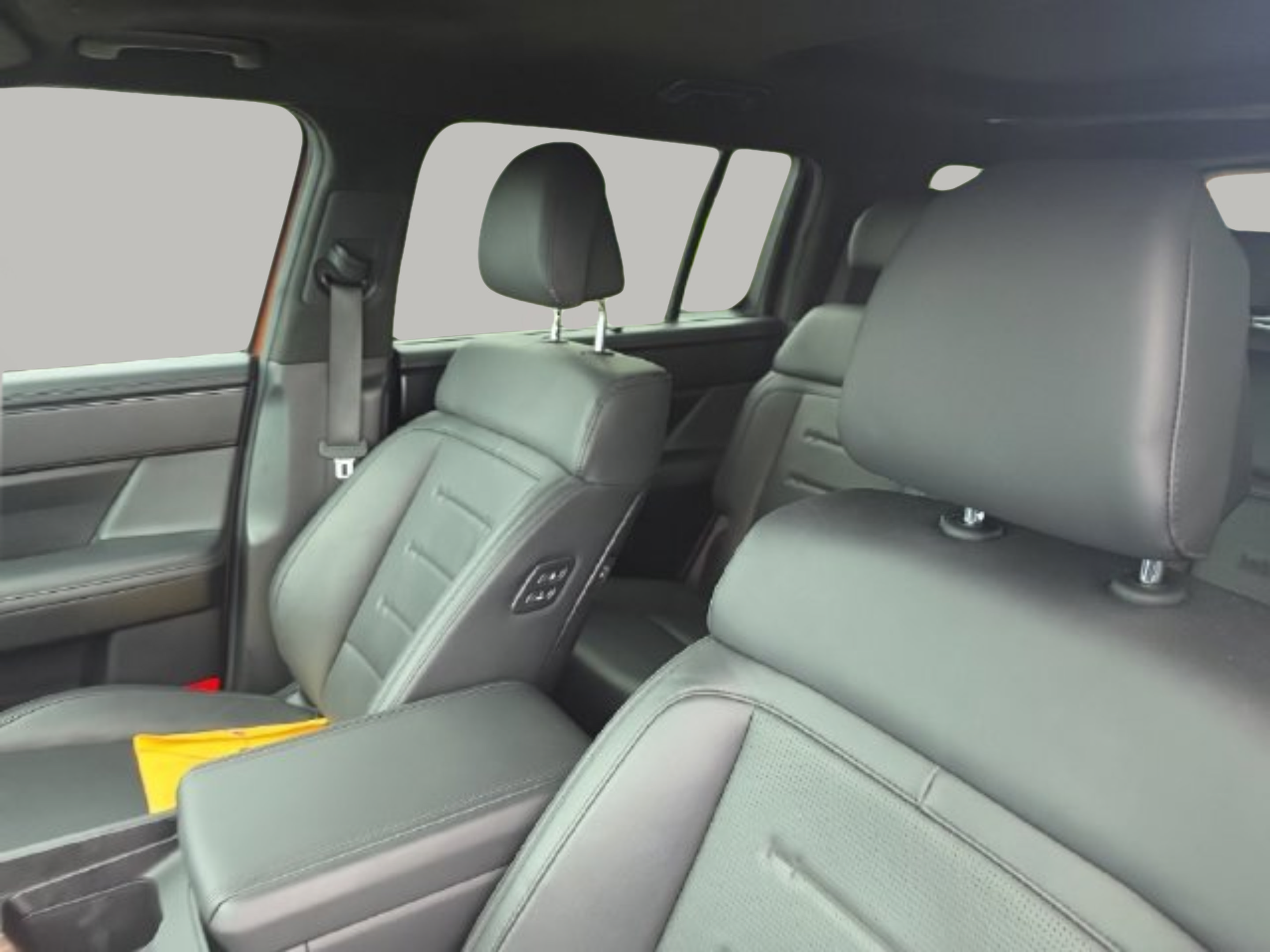 Used 2025 Hyundai Santa Fe Calligraphy FWD image 20