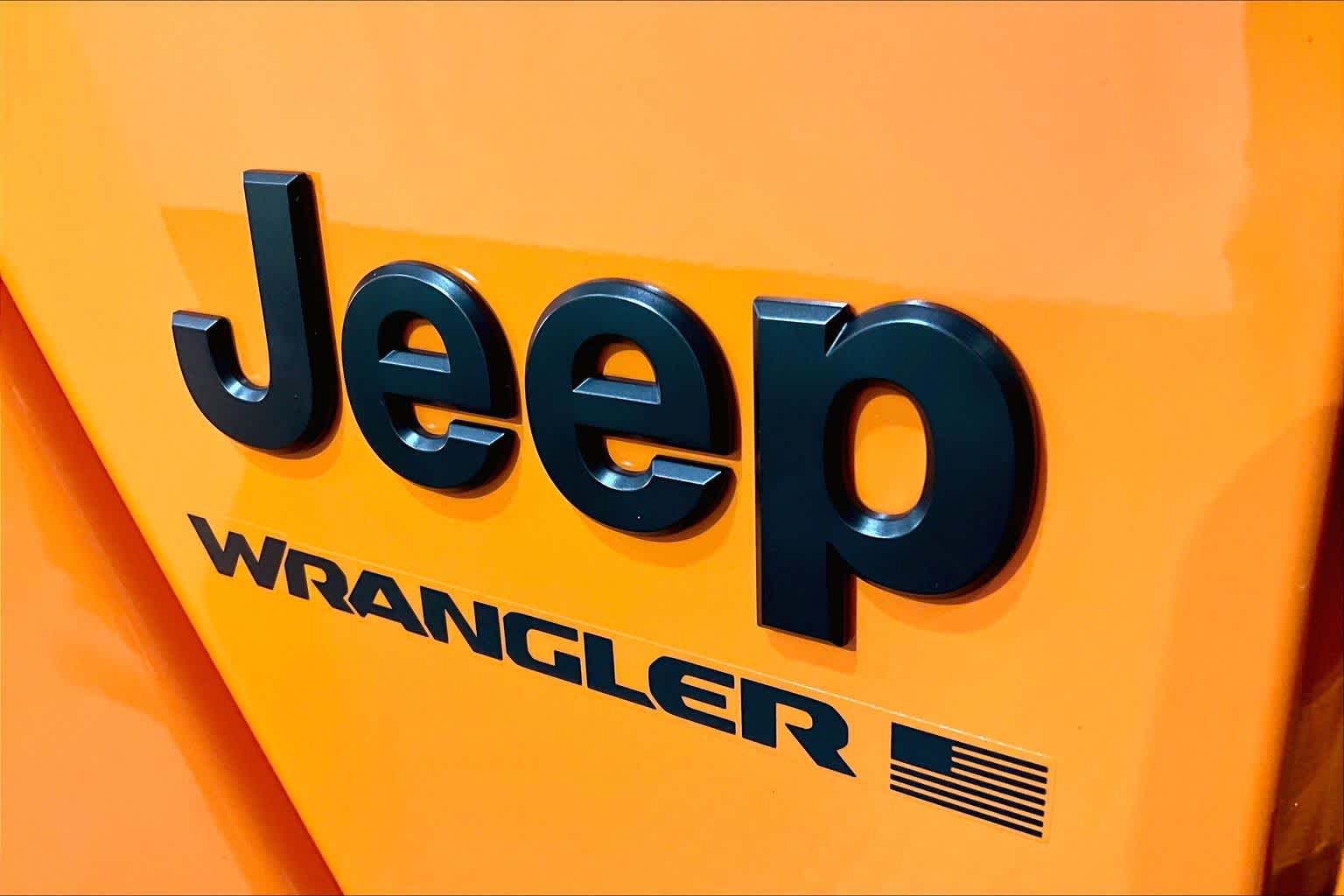 Used 2025 Jeep Wrangler Unlimited Sahara AWD/4WD image 31