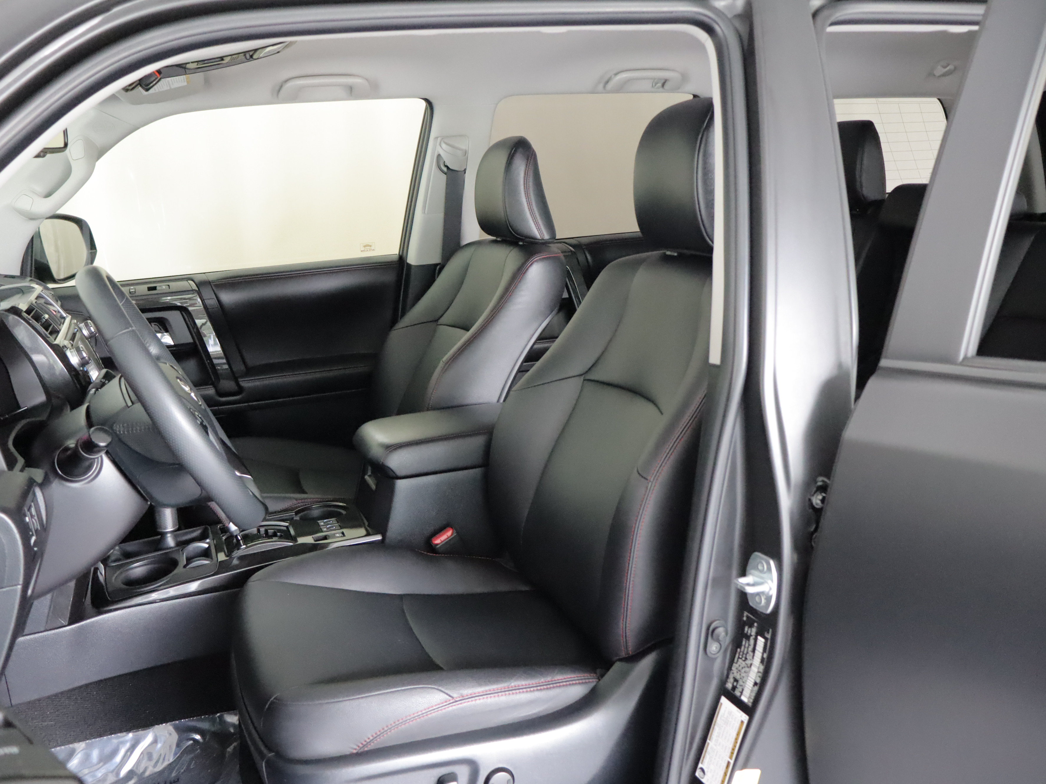 Used 2015 Toyota 4Runner TRD Pro AWD/4WD image 7