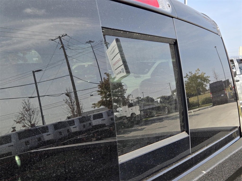 New 2026 RAM 1500 4x4 Crew Cab image 6