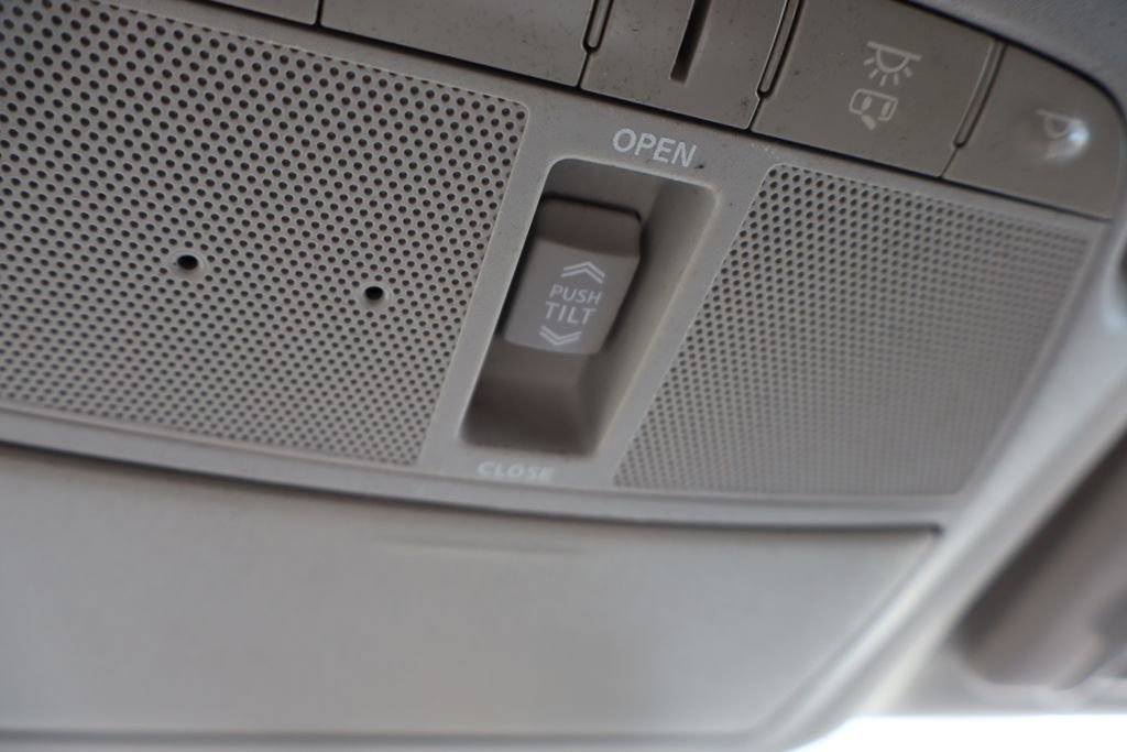 Used 2017 Nissan Murano SV w/ Premium Plus Package image 27